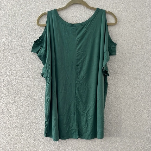 SHOP BASIC USA • Green Tank Off The Shoulder Top Blouse - Picture 6 of 7